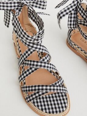 Torrid Sandals Womens 10 WW Black White Gingham Check Strappy Ankle Gladiator.